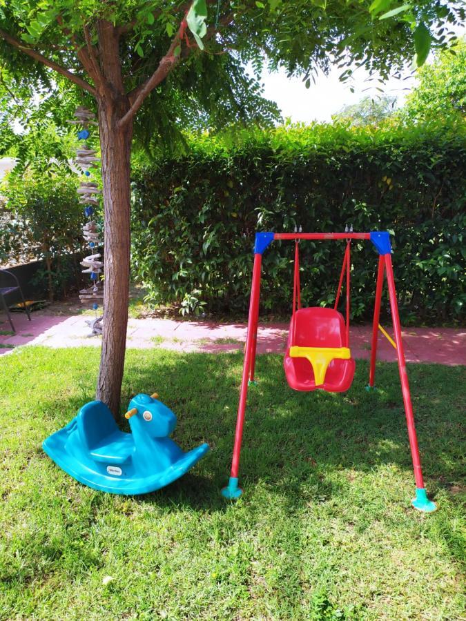 Noufara Apartments Nea Mesagkala Ngoại thất bức ảnh