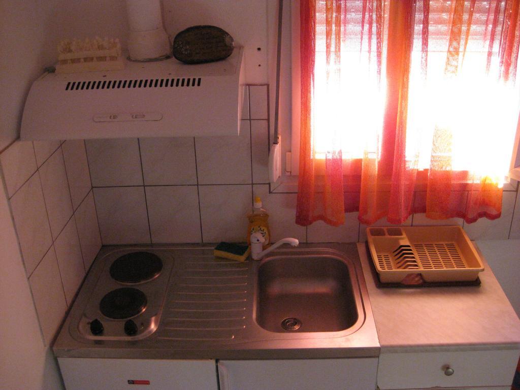Noufara Apartments Nea Mesagkala Ngoại thất bức ảnh
