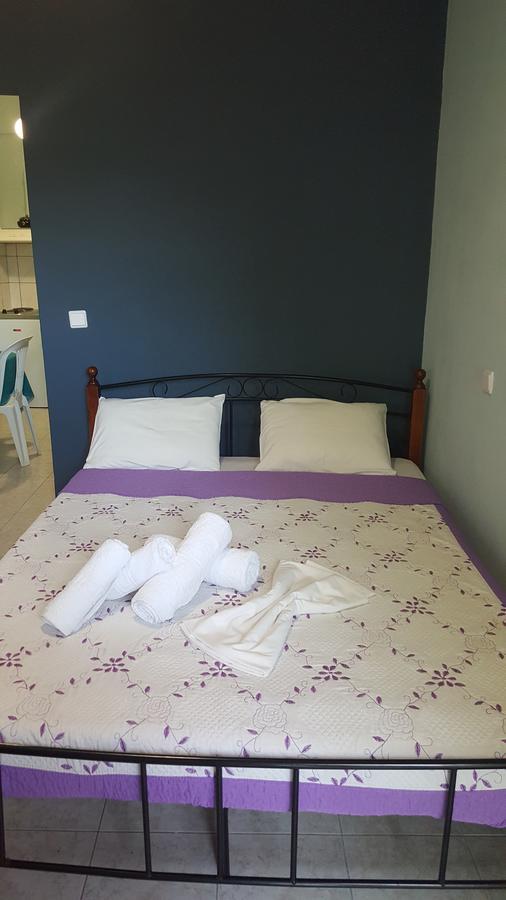 Noufara Apartments Nea Mesagkala Ngoại thất bức ảnh