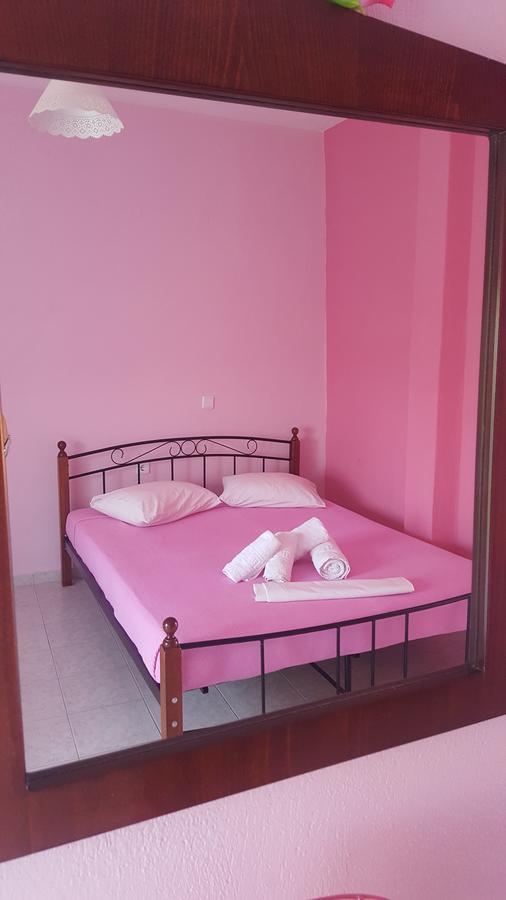 Noufara Apartments Nea Mesagkala Ngoại thất bức ảnh