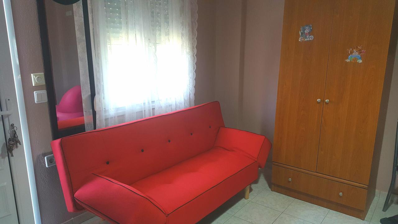 Noufara Apartments Nea Mesagkala Ngoại thất bức ảnh