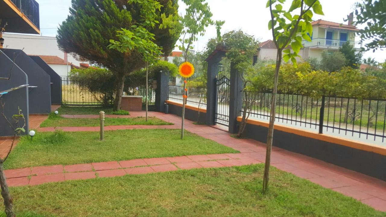 Noufara Apartments Nea Mesagkala Ngoại thất bức ảnh